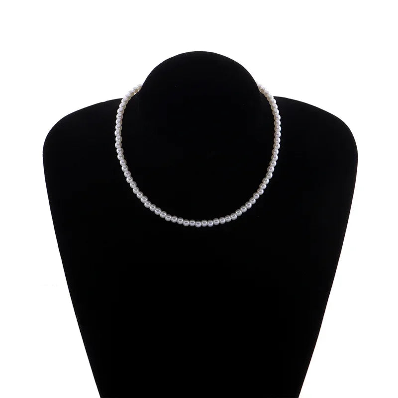 Imitation Pearl Pendant Necklace